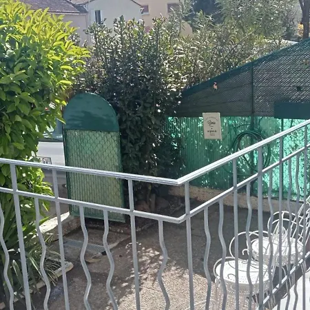 T2 350m Rez De Jardin Terrasse 1 Place Parking Prive