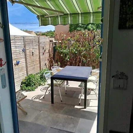 Apartment T2 350m Rez De Jardin Terrasse 1 Place Parking Prive